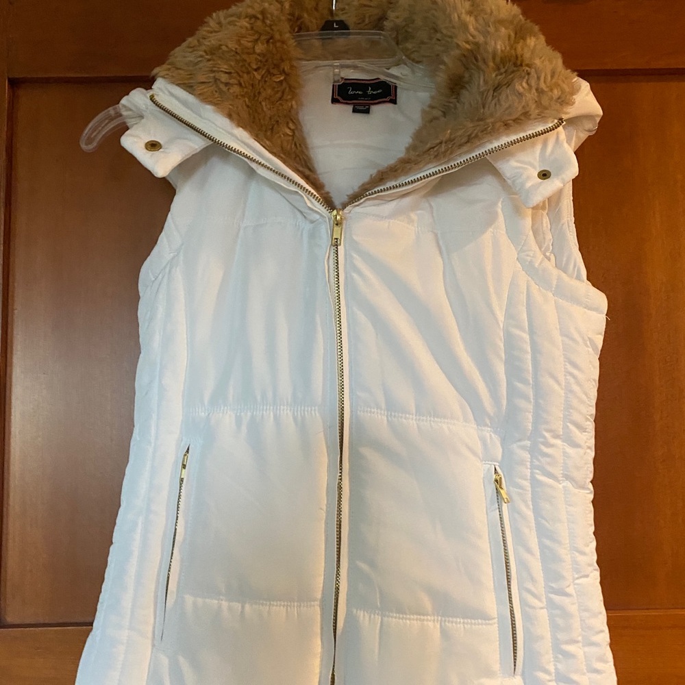 Ladies white puffer vest